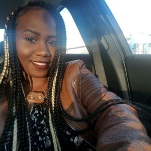 Meet your Posher, Paris